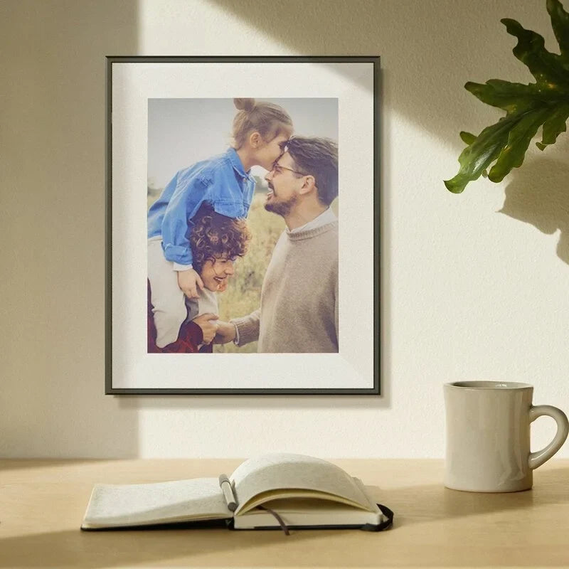 Ink 13"| Aura's Cordless Gallery-Worthy E-Paper Frame