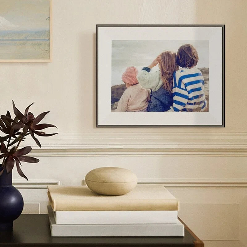 Ink 13"| Aura's Cordless Gallery-Worthy E-Paper Frame